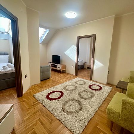 Agape Villa Apartments Нови-Сад Экстерьер фото