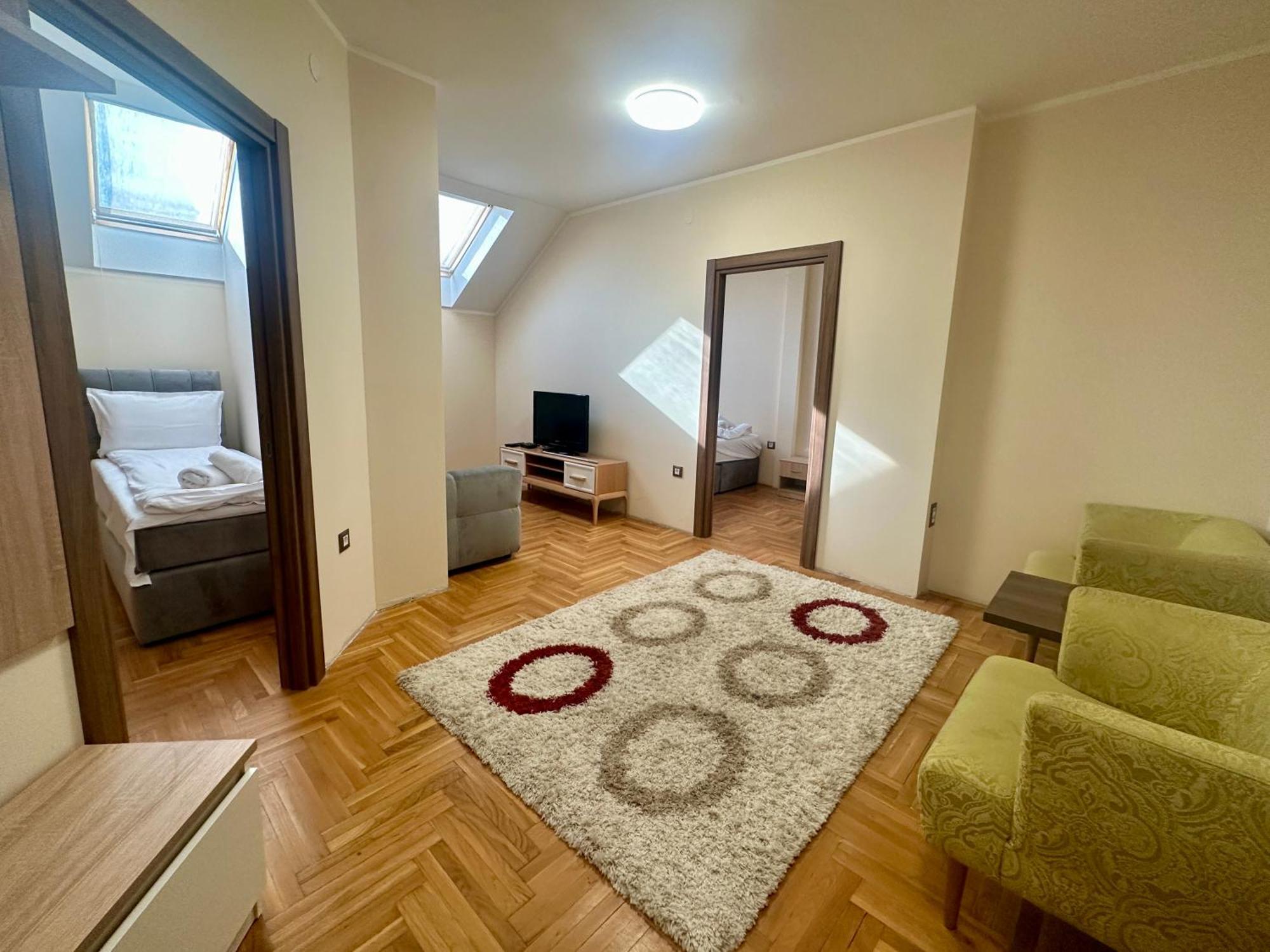 Agape Villa Apartments Нови-Сад Экстерьер фото