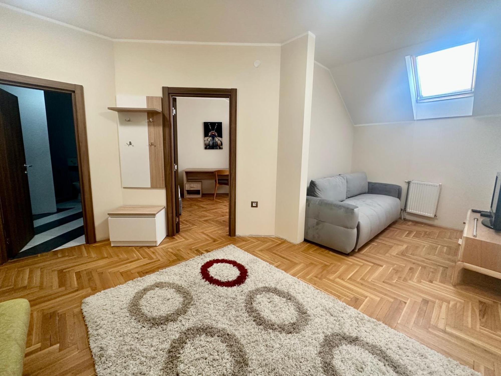 Agape Villa Apartments Нови-Сад Экстерьер фото