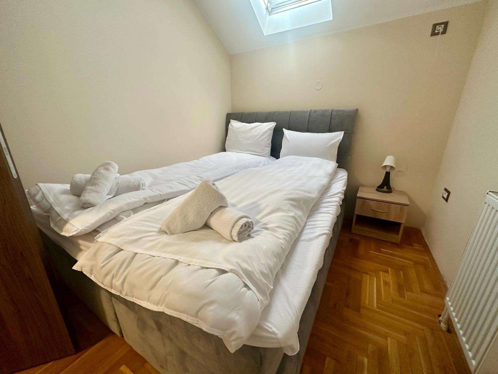Agape Villa Apartments Нови-Сад Экстерьер фото