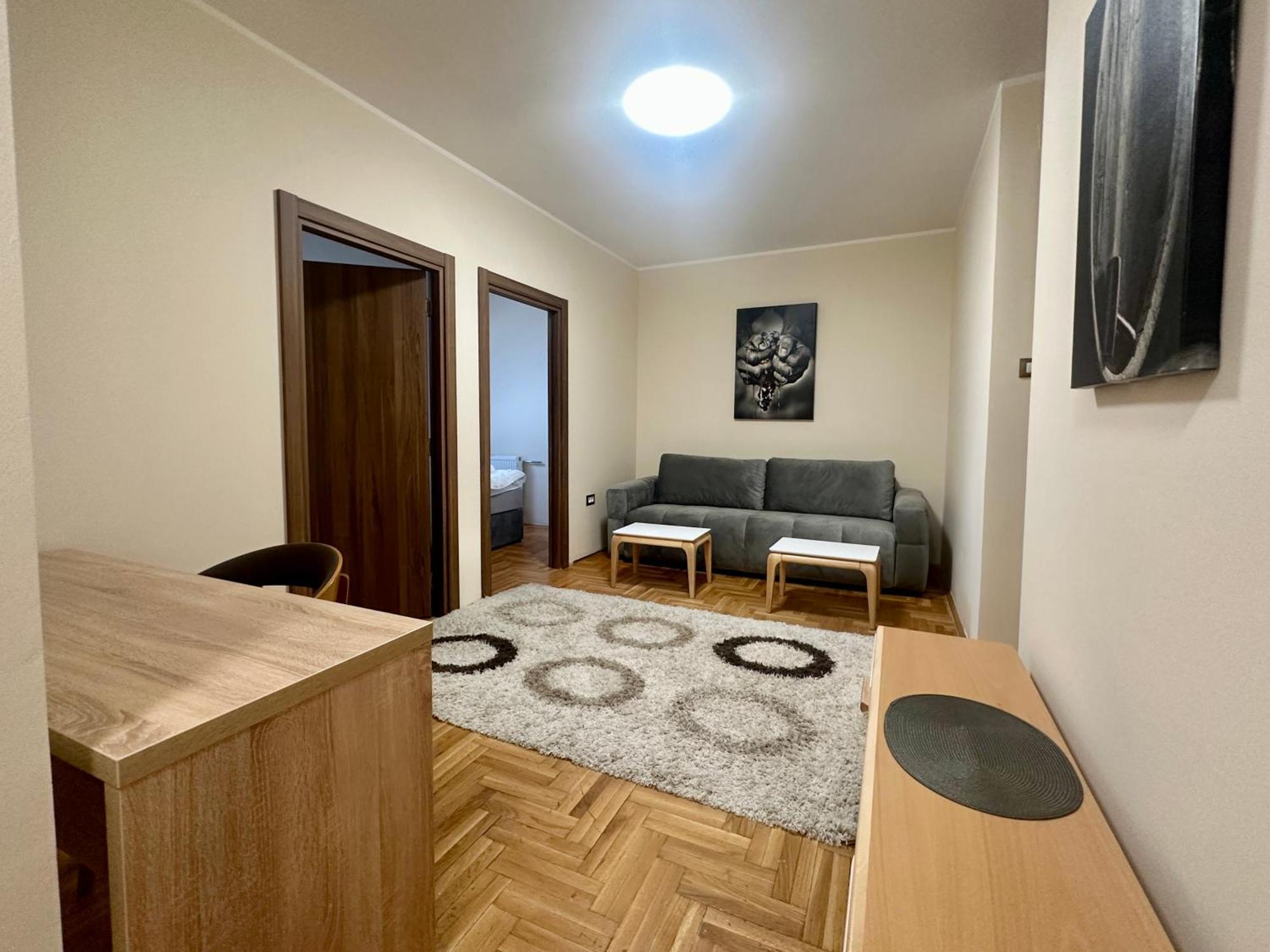 Agape Villa Apartments Нови-Сад Экстерьер фото