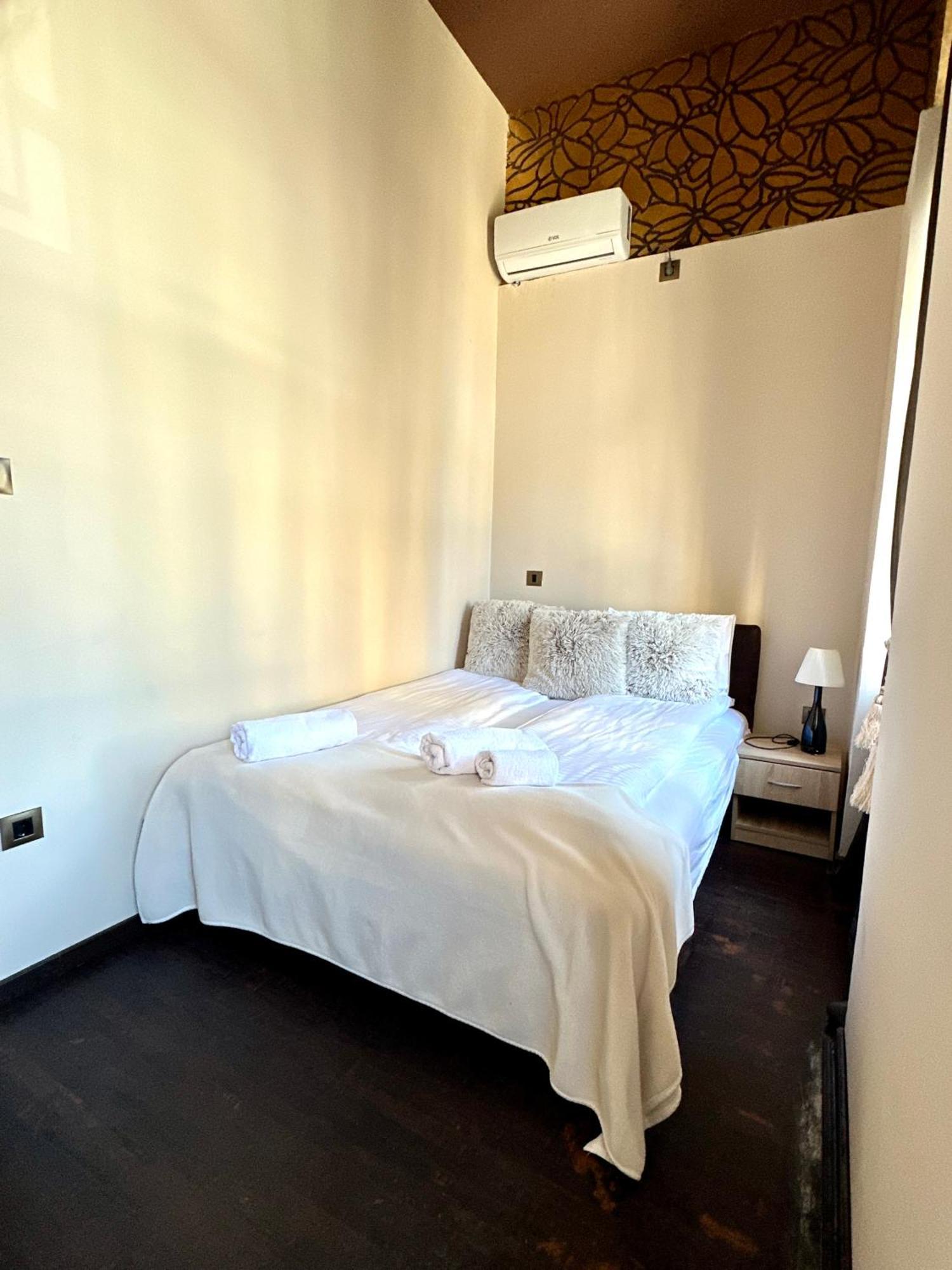 Agape Villa Apartments Нови-Сад Экстерьер фото